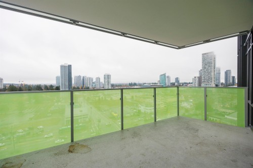 1204-10428 Whalley Boulevard, Surrey, BC 