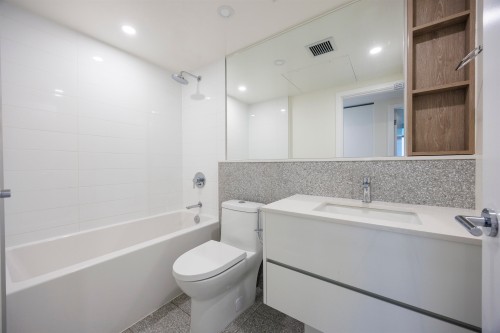 1204-10428 Whalley Boulevard, Surrey, BC 