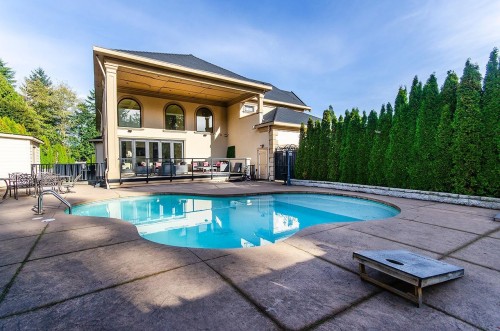 7367 149A St, Surrey, BC 