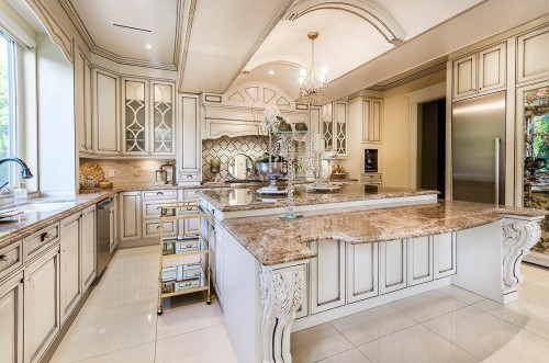 7367 149A St, Surrey, BC 