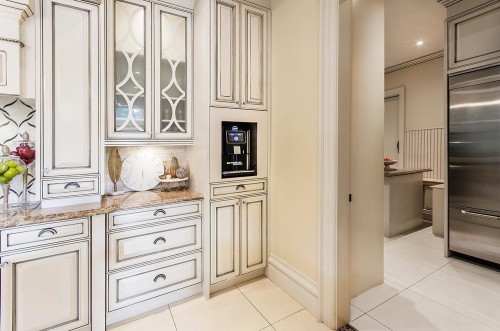 7367 149A St, Surrey, BC 