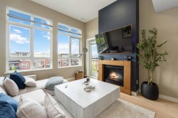 412-2940 King George Boulevard  Surrey, BC V4P 0E4