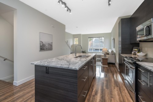 1-21867 50 Avenue, Langley, BC 