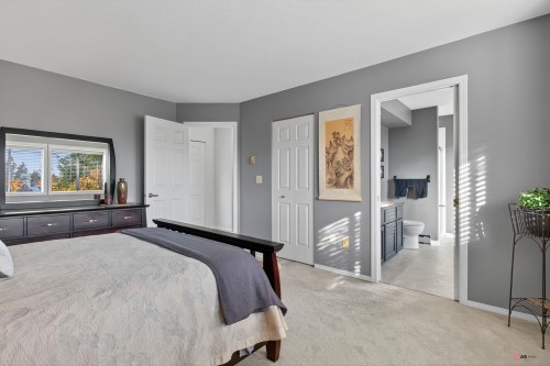 14082 17 Avenue, Surrey, BC 