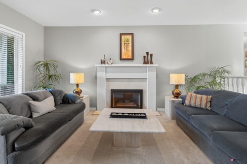 14082 17 Avenue, Surrey, BC 