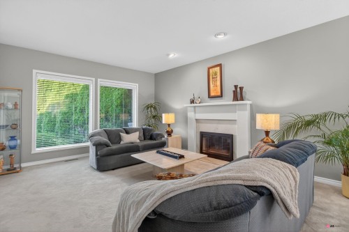 14082 17 Avenue, Surrey, BC 