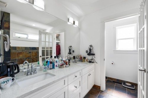 7051 196B Street, Langley, BC 