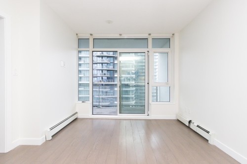 1402-13308 Central Avenue, Surrey, BC 