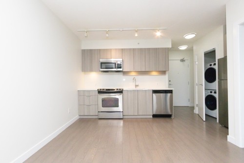 1402-13308 Central Avenue, Surrey, BC 