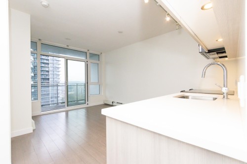 1402-13308 Central Avenue, Surrey, BC 