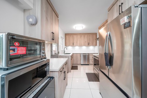 9476 Dawson Crescent, Delta, BC 