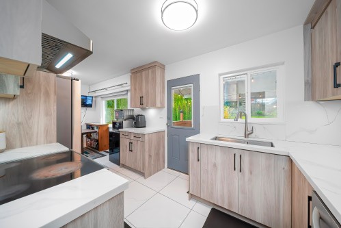 9476 Dawson Crescent, Delta, BC 