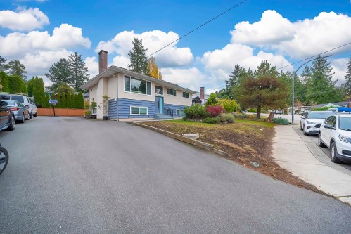 9476 Dawson Crescent, Delta, BC 