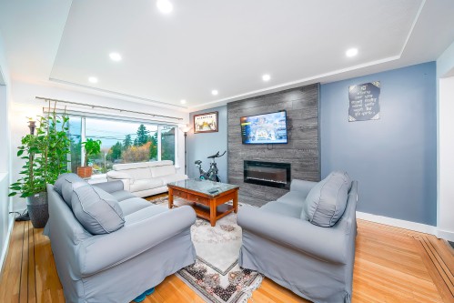 9476 Dawson Crescent, Delta, BC 