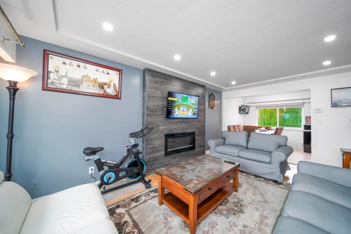 9476 Dawson Crescent, Delta, BC 