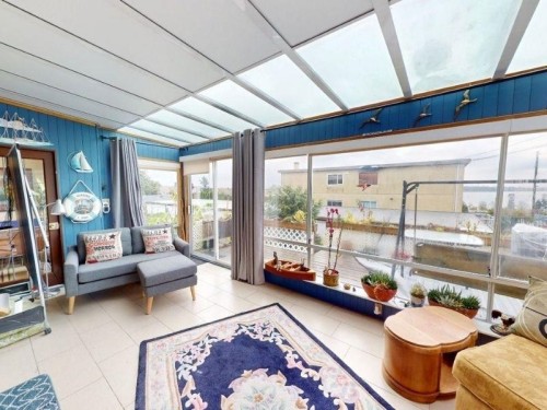 1-1040 Parker Street, White Rock, BC 