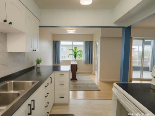 1-1040 Parker Street, White Rock, BC 