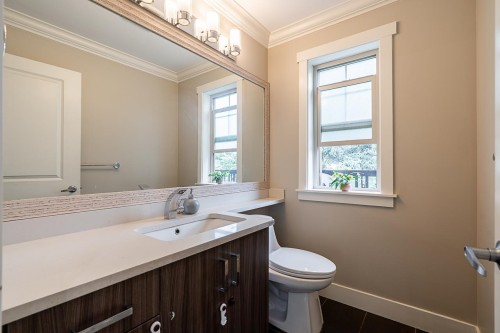 8-19097 64 Avenue, Surrey, BC 