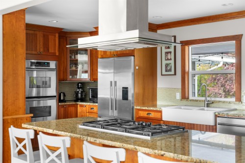 8575 240 Street, Langley, BC 