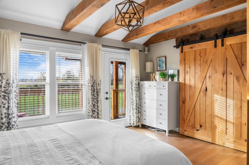 8575 240 Street, Langley, BC 