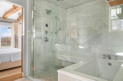 8575 240 Street, Langley, BC 