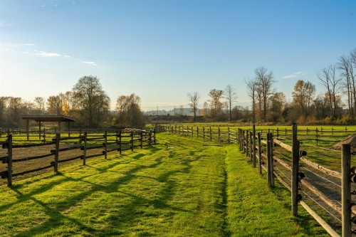 8575 240 Street, Langley, BC 