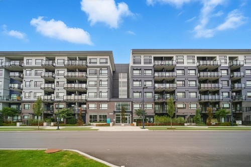 225-10777 138 Street, Surrey, BC 