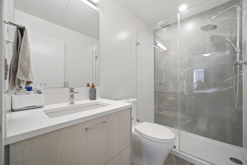 225-10777 138 Street, Surrey, BC 