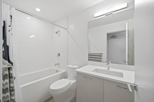 225-10777 138 Street, Surrey, BC 