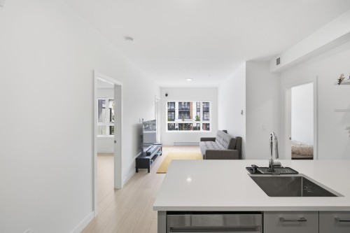 225-10777 138 Street, Surrey, BC 