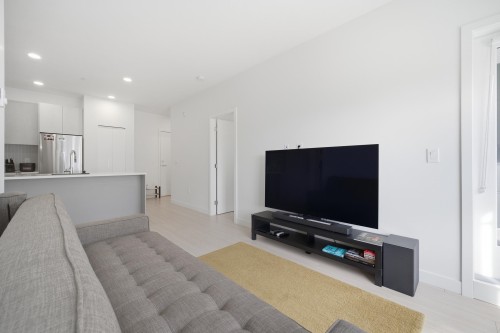 225-10777 138 Street, Surrey, BC 