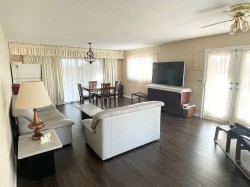 16066 16 Avenue  Surrey, BC V4A 1S5