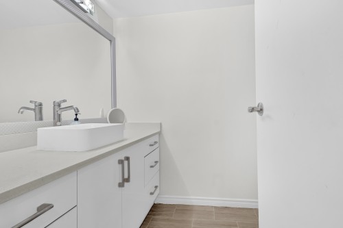 101-13291 70B Avenue, Surrey, BC 