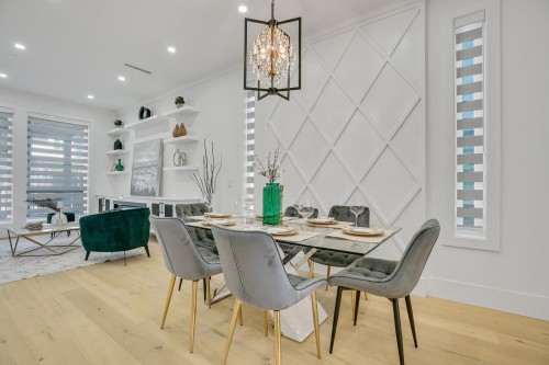 15919 Russell Avenue, White Rock, BC 