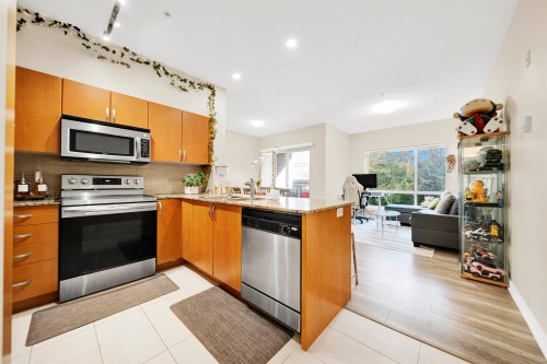 309-13789 107A Avenue, Surrey, BC 