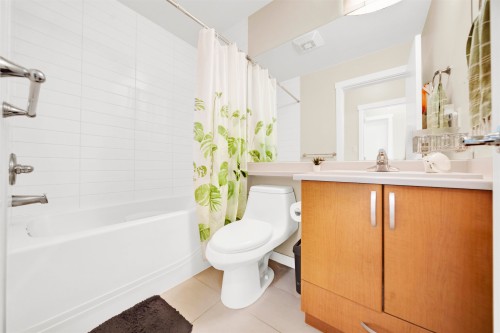 309-13789 107A Avenue, Surrey, BC 