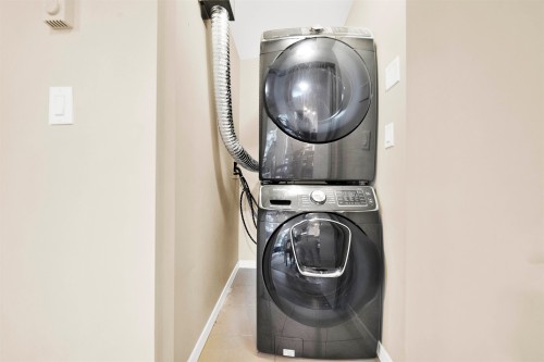 309-13789 107A Avenue, Surrey, BC 