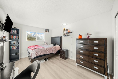 15104 85A Avenue, Surrey, BC 