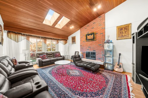 15104 85A Avenue, Surrey, BC 