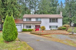 4570 Uplands Drive  Langley, BC V3A 4N9