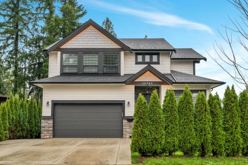 20585 45a Avenue  Langley, BC V3A 6G4