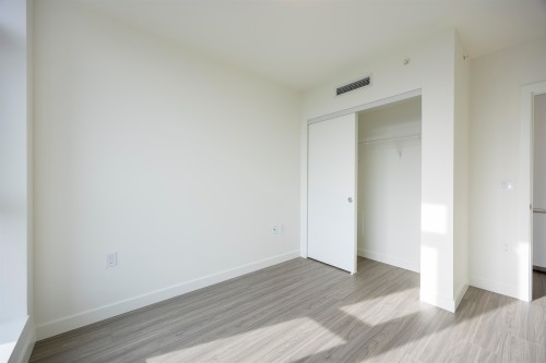 2302-13675 107A Ave, Surrey, BC 