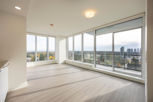 2302-13675 107A Ave, Surrey, BC 