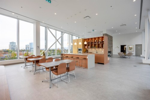 2302-13675 107A Ave, Surrey, BC 