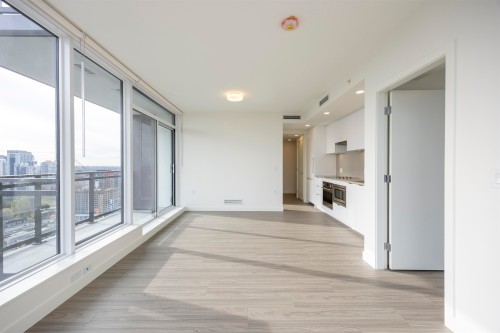 2302-13675 107A Ave, Surrey, BC 