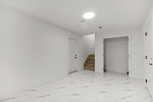 2-2360 Crescent Way, Abbotsford, BC 