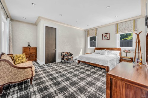 13657 Marine Drive, White Rock, BC 