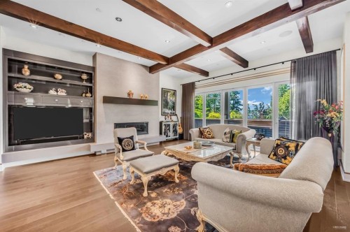 13657 Marine Drive, White Rock, BC 