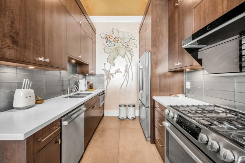 13657 Marine Drive, White Rock, BC 