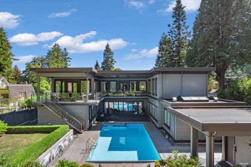 13657 Marine Drive, White Rock, BC 